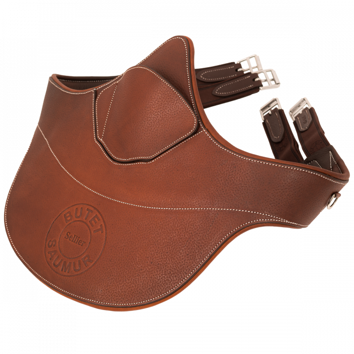 Ergonomic stud guard girth