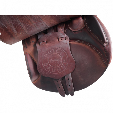 Selle Butet Siège semi-creux 17