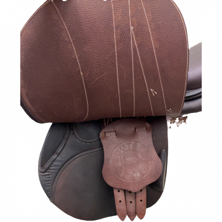 Selle Butet Siège semi-creux 17,5
